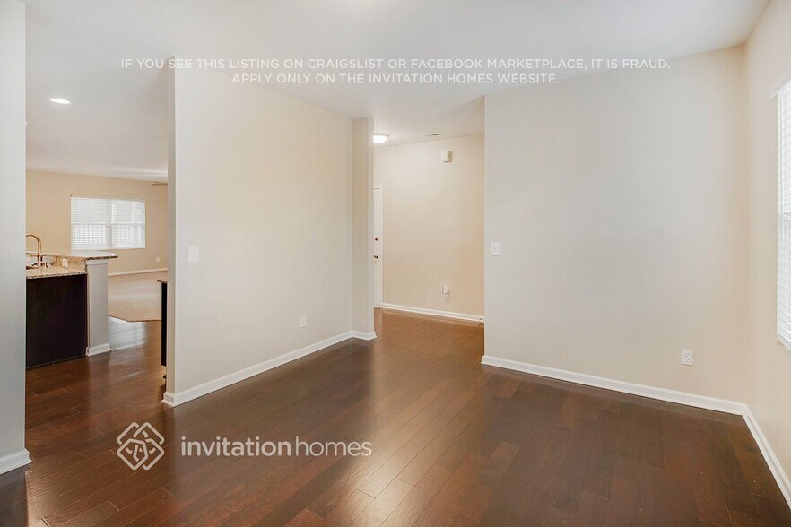 Building Photo - 1006 Perennial Ln