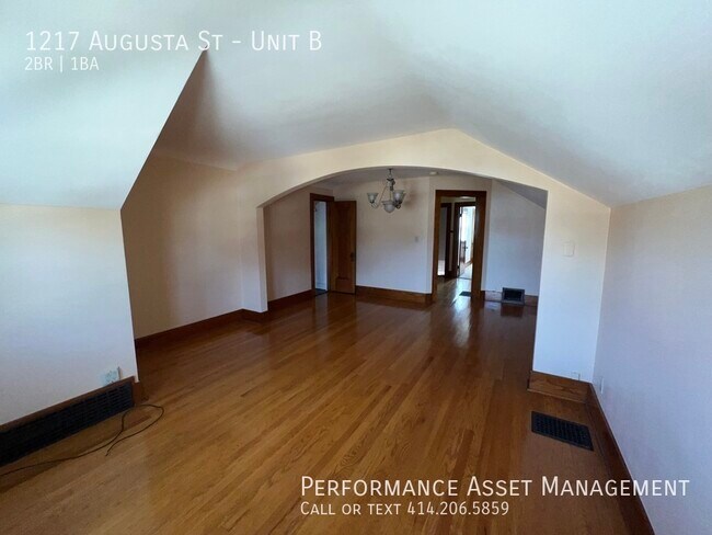 Building Photo - 1217 Augusta St