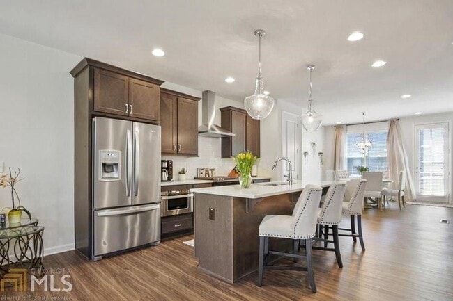 Building Photo - 760 Winton Way