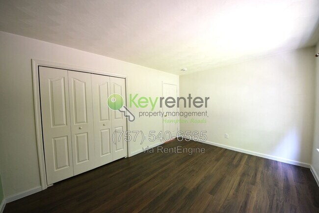 Building Photo - 1109 Lady Ashley Dr