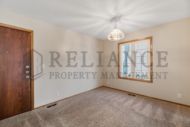 Building Photo - 3826 N Cranberry St
