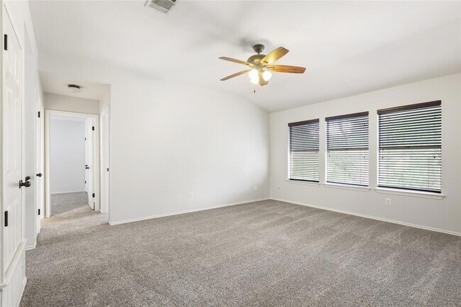 Building Photo - 2604 Stenson Dr