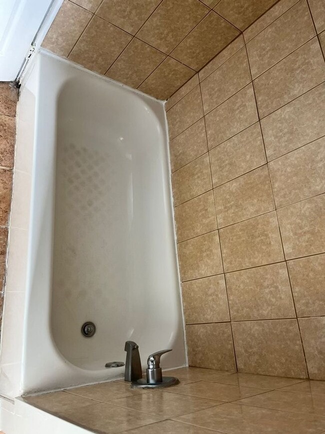 Building Photo - 414 N Bouldin St