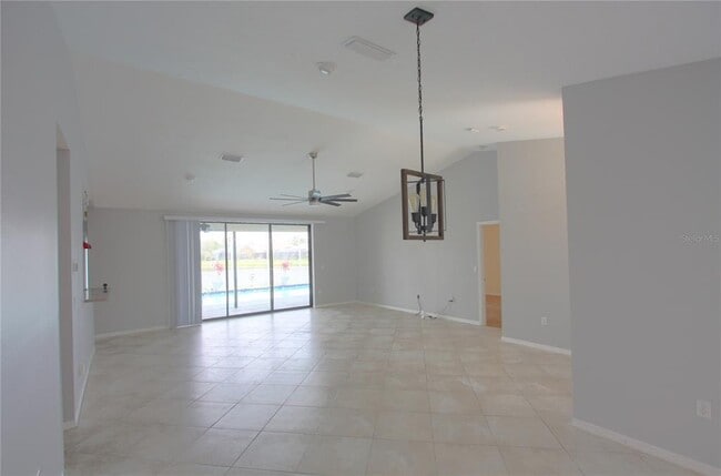 Building Photo - 6907 Ranch Rd