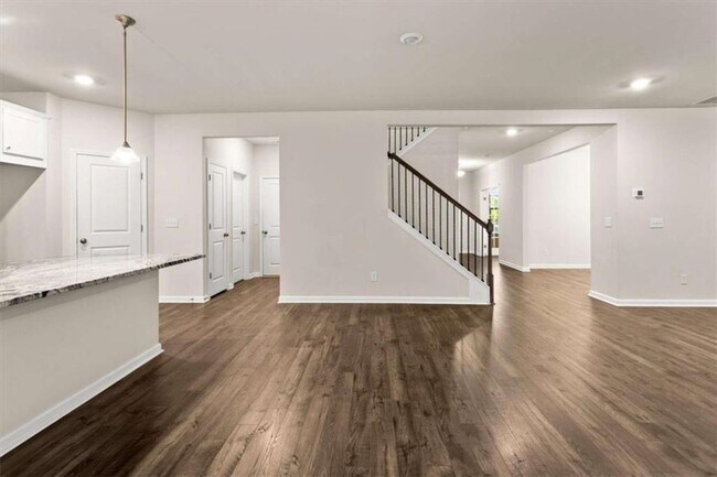 Building Photo - 3217 Hidden Valley Cir