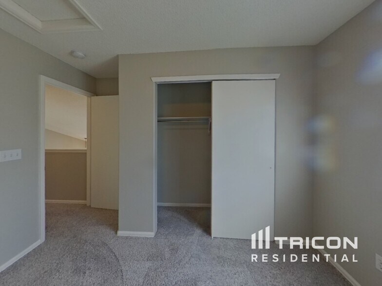 Building Photo - 4968 Sweetgrass Ln