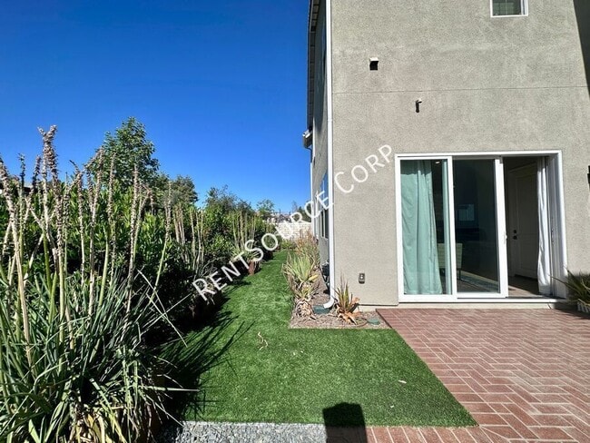 Building Photo - 27124 Observation Ct