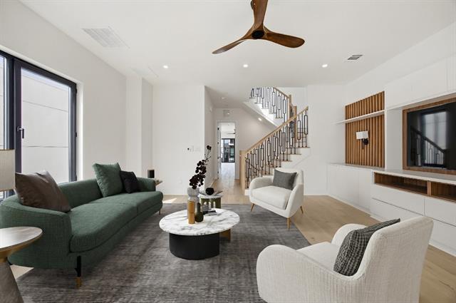 Building Photo - 4220 Munger Ave