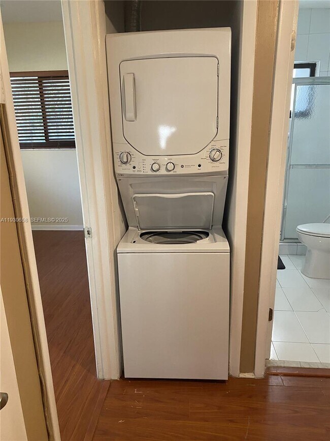 Building Photo - 8950 Collins Ave