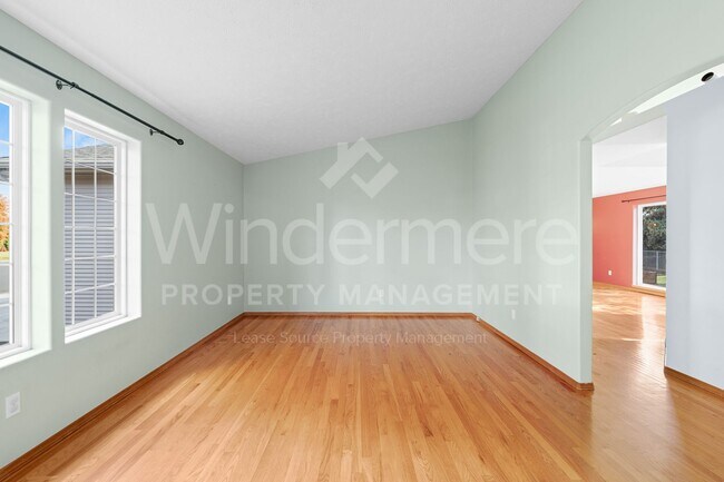 Building Photo - Beautiful 4-Bedroom Home In The South Hill With Solar Panels - Save On Utilities