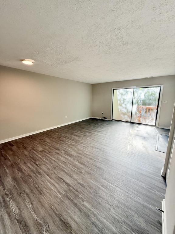 Building Photo - 2504 Thicket Greene Ct