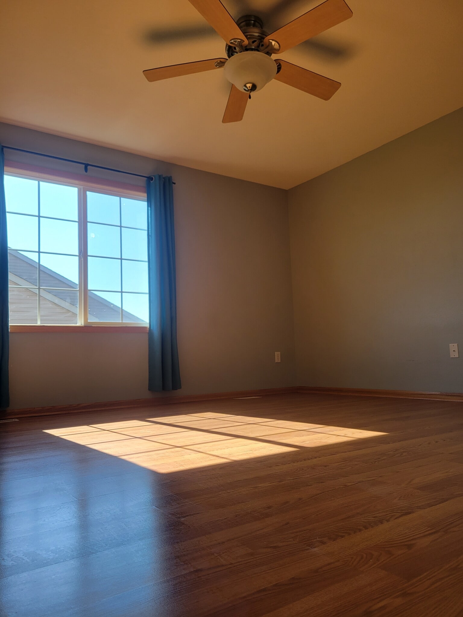 Master Bedroom - 601 Orchard Hills Dr