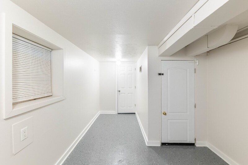 Building Photo - 235 W 110th St