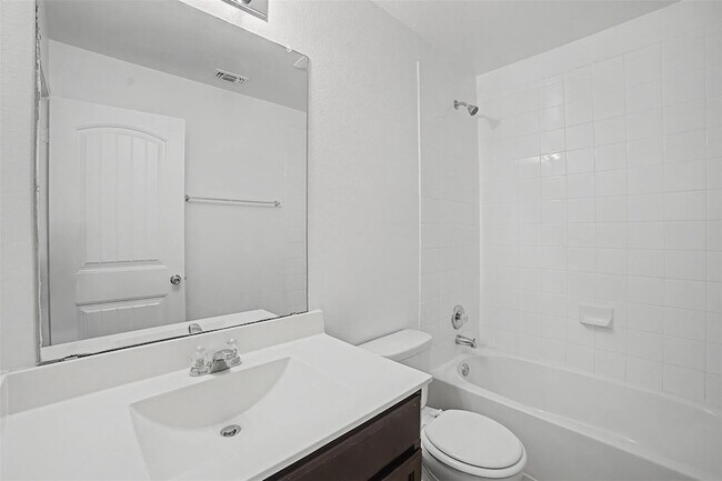 Building Photo - 165 Dusky Thrush Dr