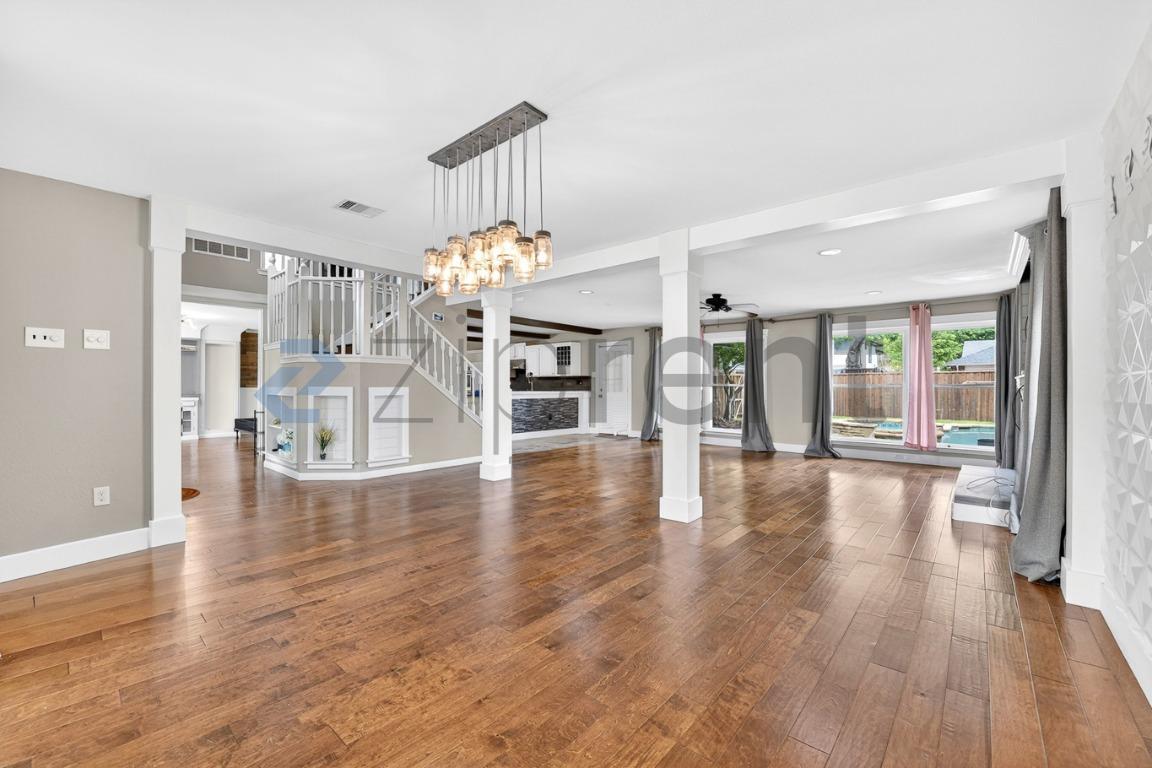 Building Photo - 3817 Dutton Dr