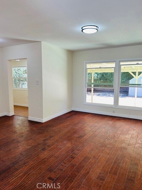 Building Photo - 1230 E Idahome St