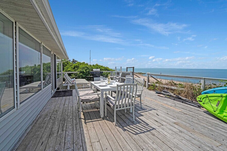 Building Photo - 184 Creek Rd