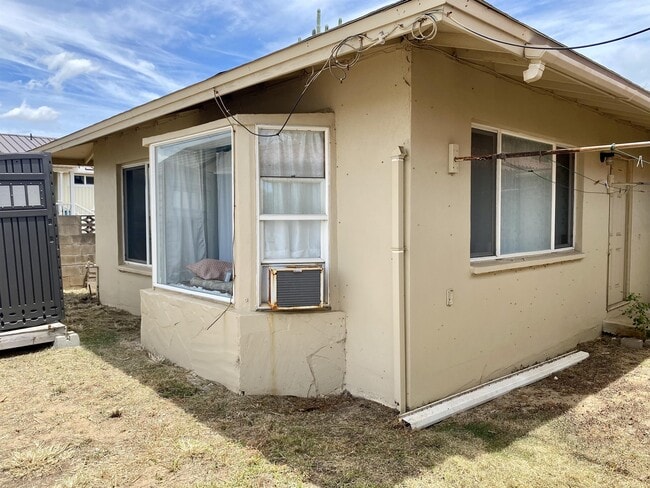 Building Photo - 731 Makiki St