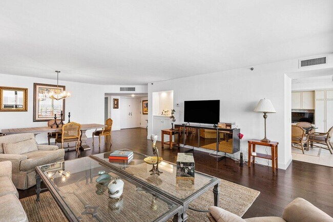 Building Photo - 1500 S Ocean Blvd