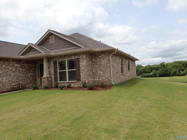 Building Photo - 29635 Laura Ridge Dr NW