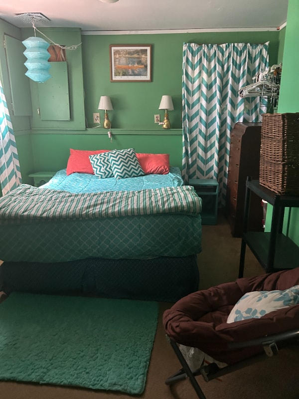 Building Photo - 9 Bayview Dr