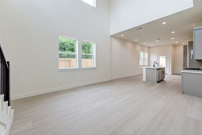 Building Photo - 4336 Avron Dr
