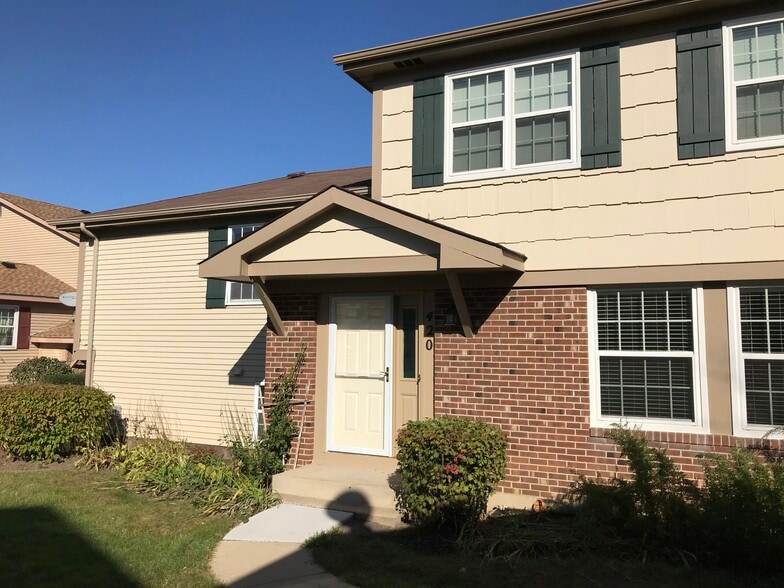 Building Photo - 420 Tanglewood Ct
