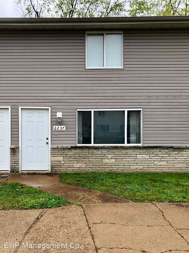 Building Photo - 6233-6239 Terrie Ln