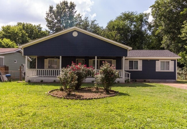 Primary Photo - 207 Central Dr