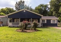 Building Photo - 207 Central Dr