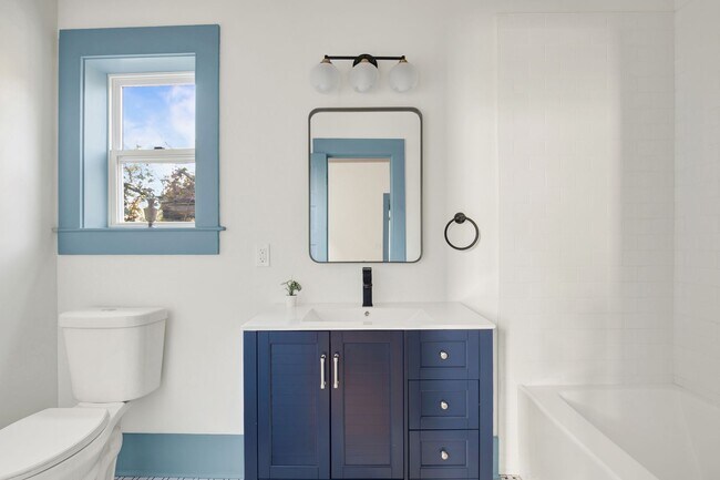 Building Photo - Eastside Beauty