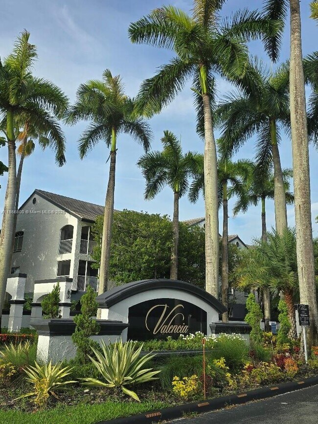 Primary Photo - 4555 NW 99th Ave