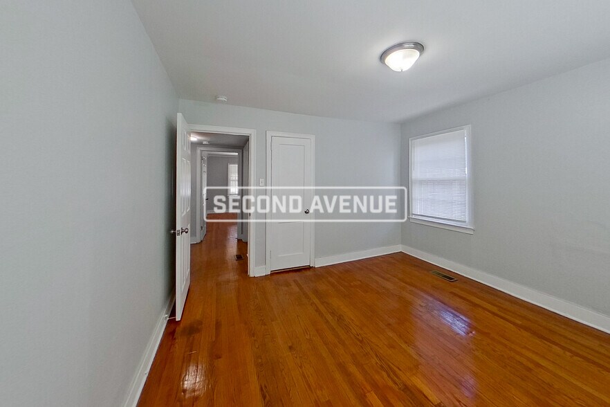 Building Photo - 1609 51st St W