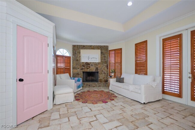 Building Photo - 109 Montrose Dr