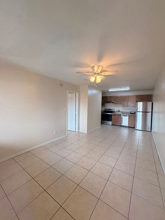 Building Photo - 1/1 RENEGADE CONDO UNIT AVAILABLE SUMMER 2026