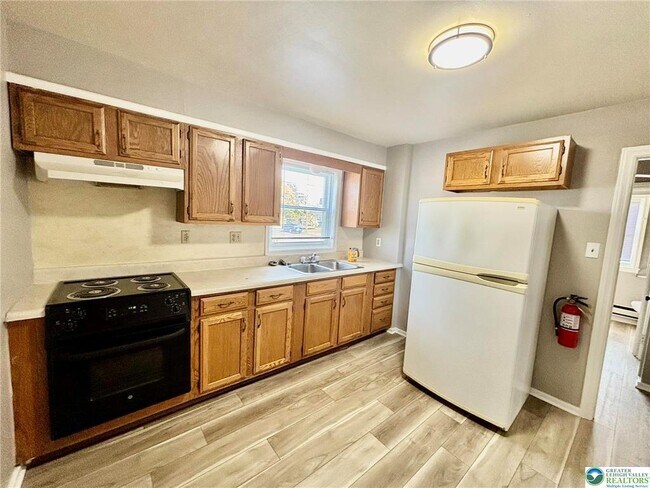 Building Photo - 101 W Grant St