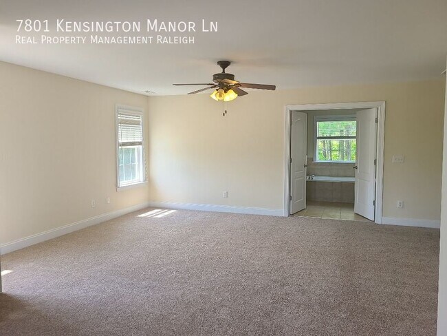 Building Photo - 7801 Kensington Manor Ln
