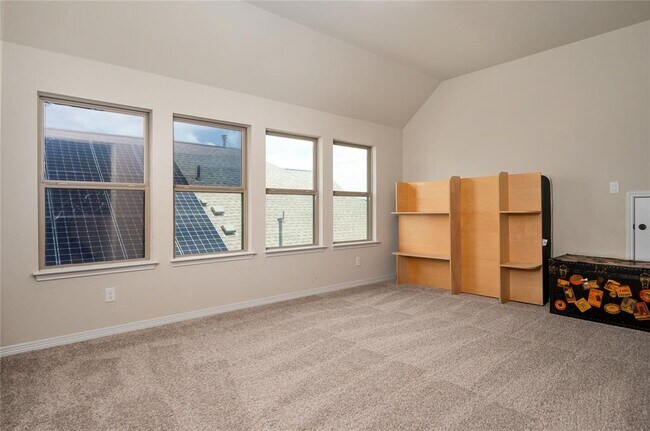 Building Photo - 136 Ravello St