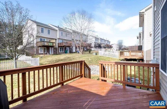 Building Photo - 3066 Crystal Spring Ln
