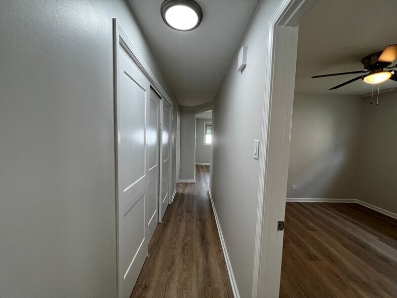 HALLWAY - 5432 S Long Ave