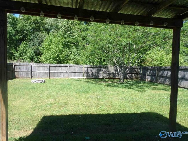 Building Photo - 15347 Mill Valley Dr
