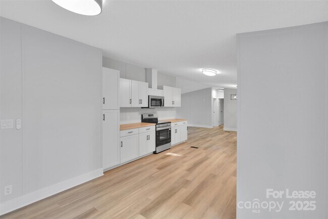 Building Photo - 166 Crystal Bay Dr
