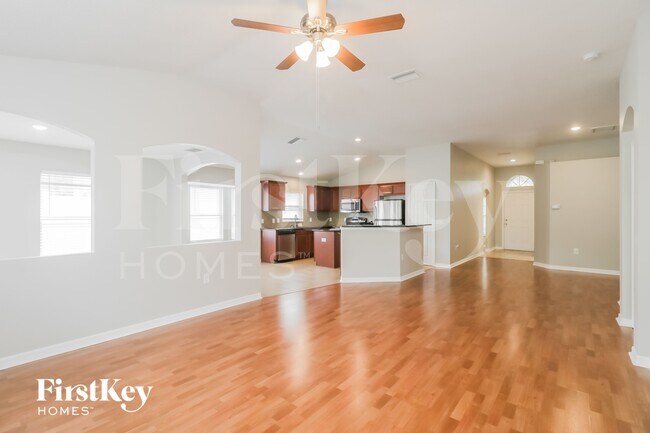 Building Photo - 18416 Cypress Bay Pkwy
