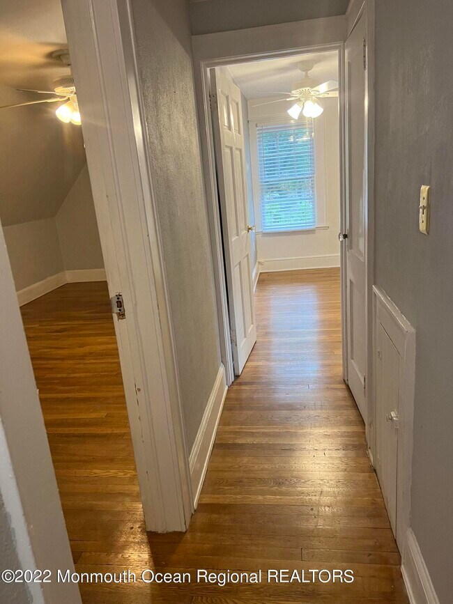 Building Photo - 432 Harnell Ave