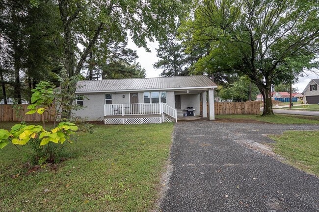 Building Photo - 65 Cleer Ave