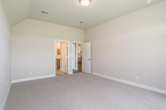 Building Photo - 1639 Rosedale Dr