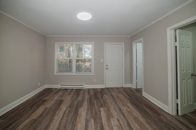 Building Photo - 5113 Higgins St