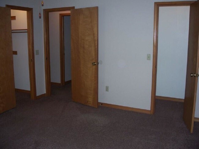 Building Photo - 3417 N Sandpiper Dr