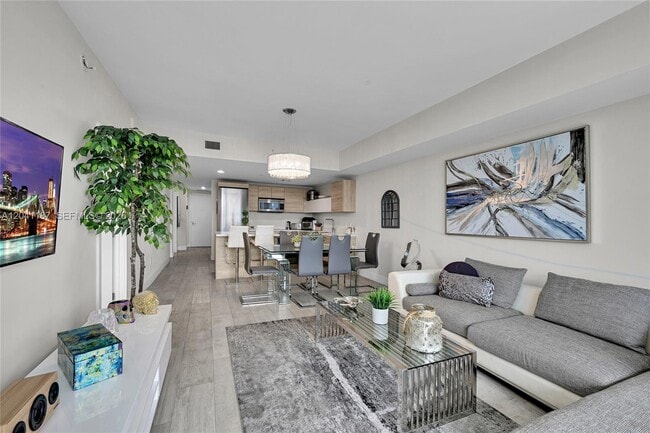 Building Photo - 16385 Biscayne Blvd