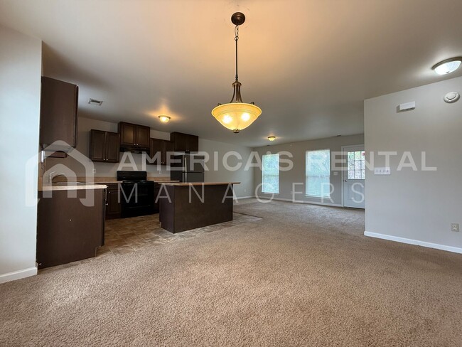 Building Photo - Home Available For Rent in Odenville - AVA...
